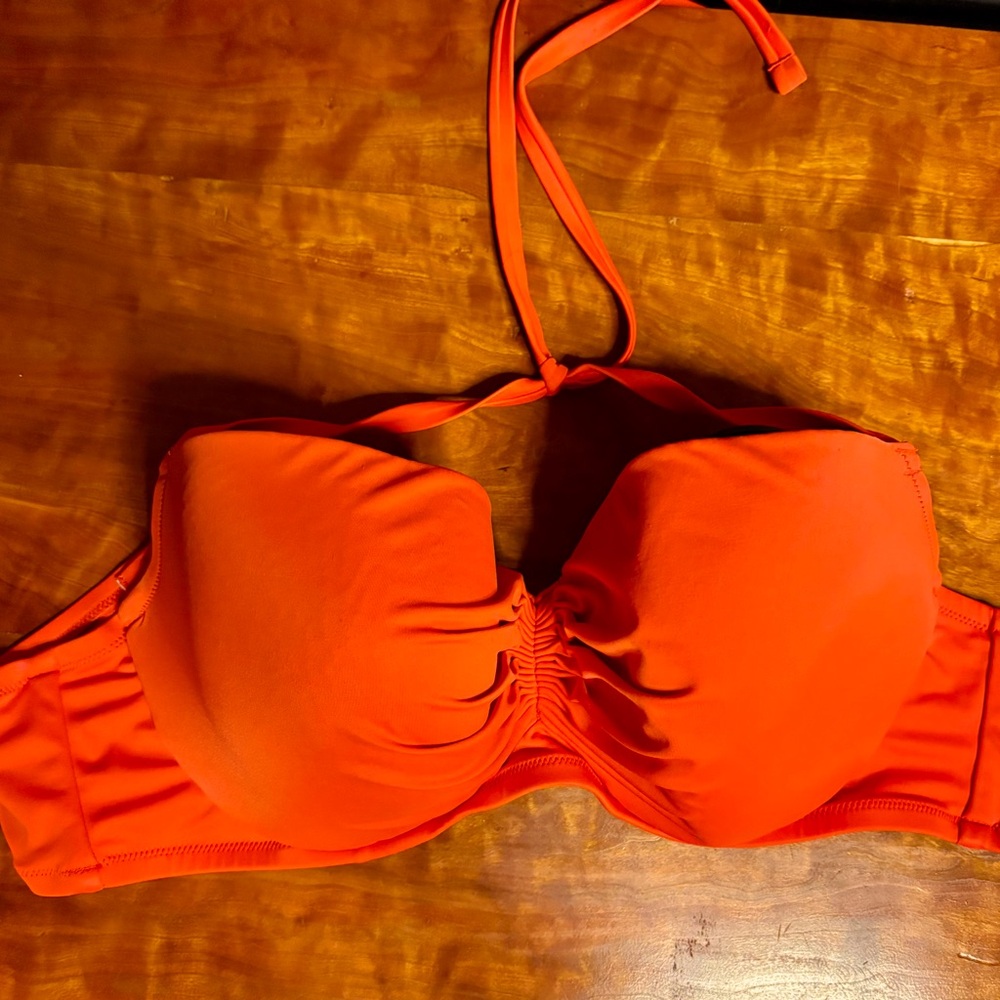 Smart and Sexy Bikini Halter Tp sz 38DD
